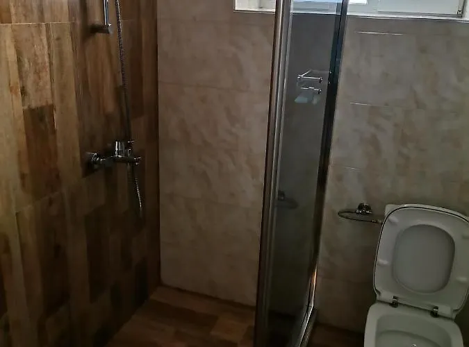 Guest Monarch アパート