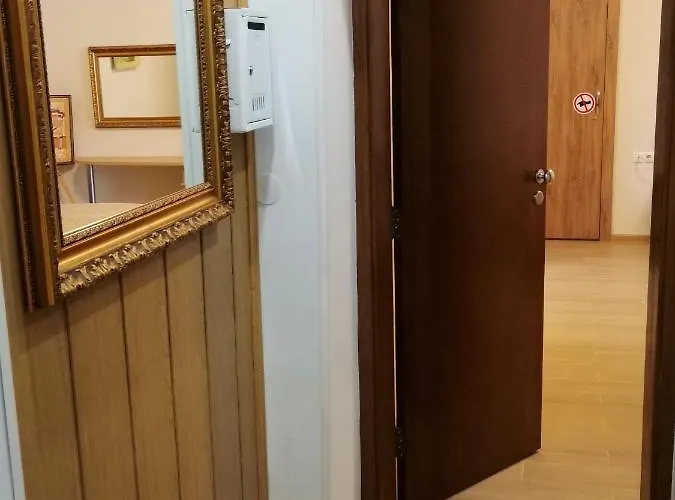 Guest Monarch Daire Paşmaklı