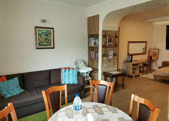 Guest Monarch アパート *